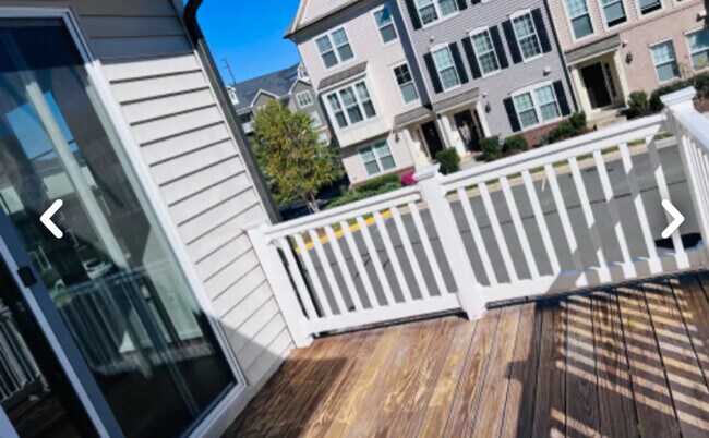 Foto del edificio - 9035 Connor House Rd