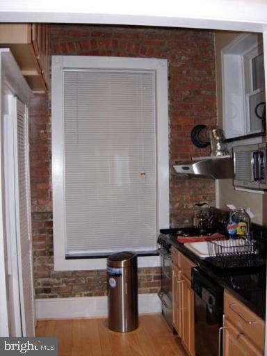 Building Photo - 203 N Patrick St