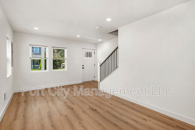 Foto del edificio - 118 Winters Ln