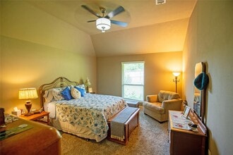 Building Photo - 2110 Timberline Ct