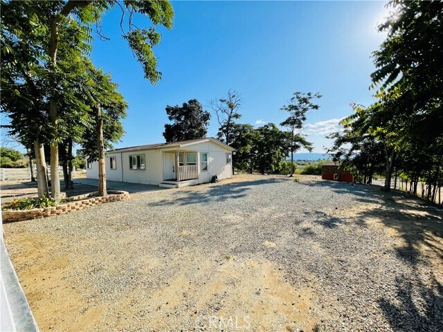 Foto del edificio - 25195 Bundy Canyon Rd