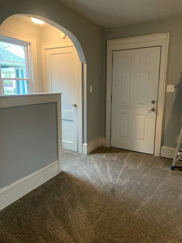 Foto principal - 158 Oak Park Dr