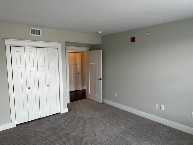Foto del edificio - 978 Worcester St