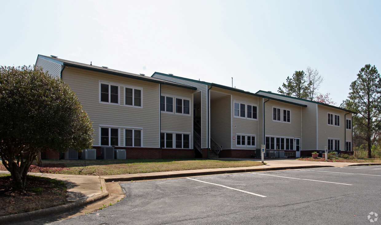 Building Photo - Buffalo Creek Apartments