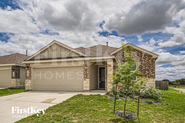 Foto del edificio - 1204 Treehouse Ln