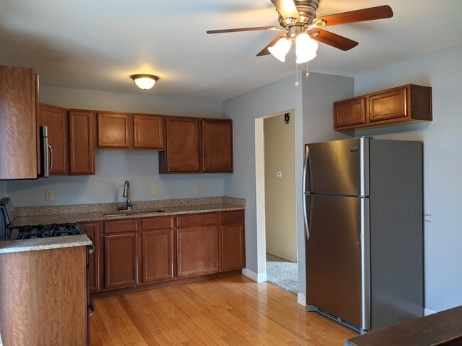 Building Photo - 1703 12th Ave