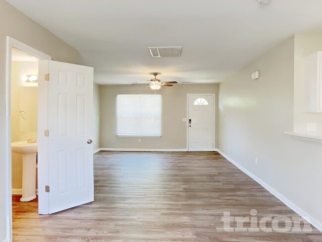 Foto del edificio - 1316 Crandon Dr