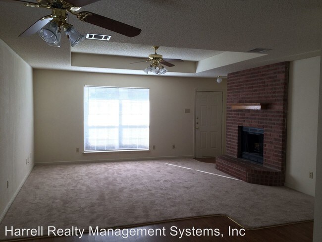 Building Photo - 3 br, 2 bath Apartment - 9603 Panther Way