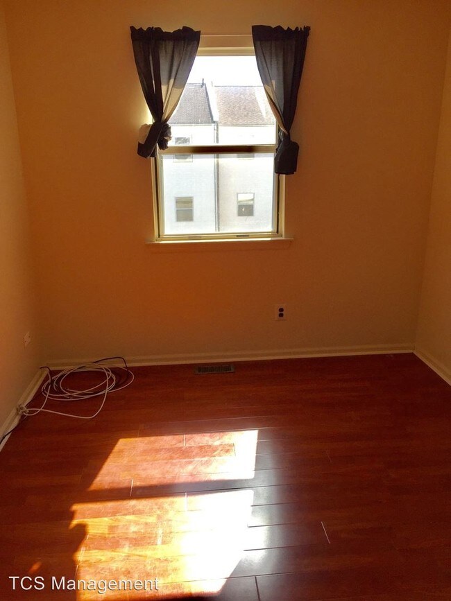 Building Photo - 802 Bunting Ln