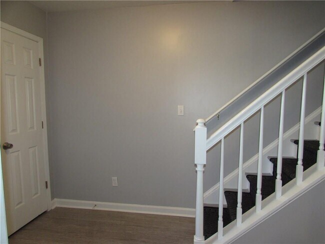 Foto del edificio - 1756 Twin Brooks Dr SE