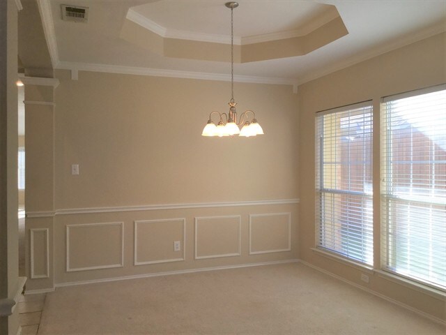 Foto del edificio - 1160 Valley Oaks Dr
