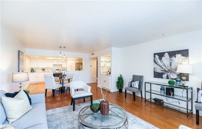 Building Photo - 2 br, 2 bath Condo - 345 Pioneer Dr Unit 501
