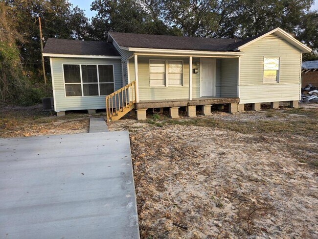 Foto del edificio - 555 S 9th St