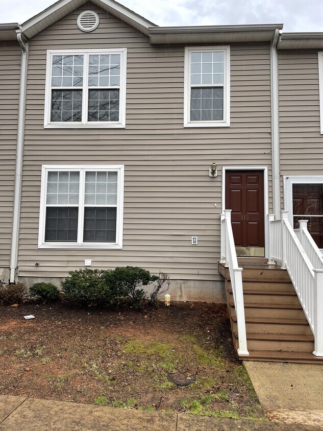 Primary Photo - 115 Hartford Ct