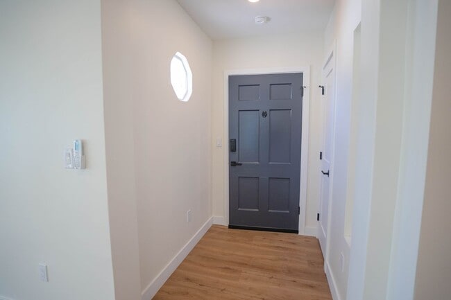 Foto del edificio - 1038 Westmoreland Ave
