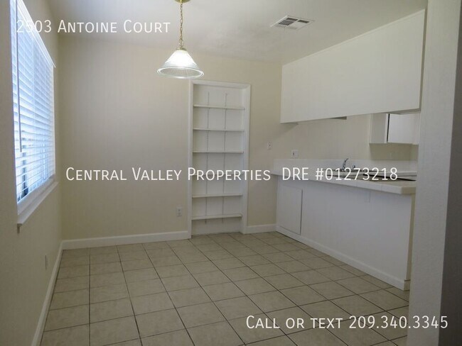 Foto del edificio - 2503 Antoine Ct