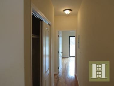 Foto del edificio - 72 Buffalo Ave