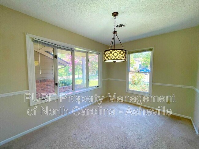 Foto del edificio - 11 Elderberry Ln