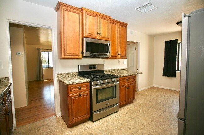 Foto del edificio - 3Br 1 Ba Country Charmer