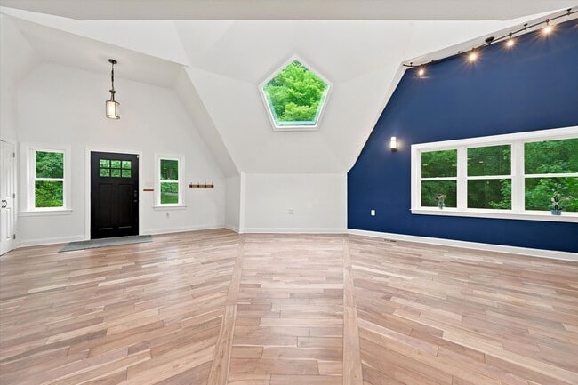 Building Photo - Available August 15th | Rare Architectural Dome Home on 2.5 Private Acres