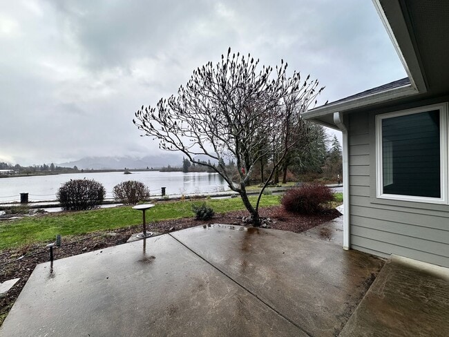 Building Photo - Charming 2-bedroom, 1-bathroom home