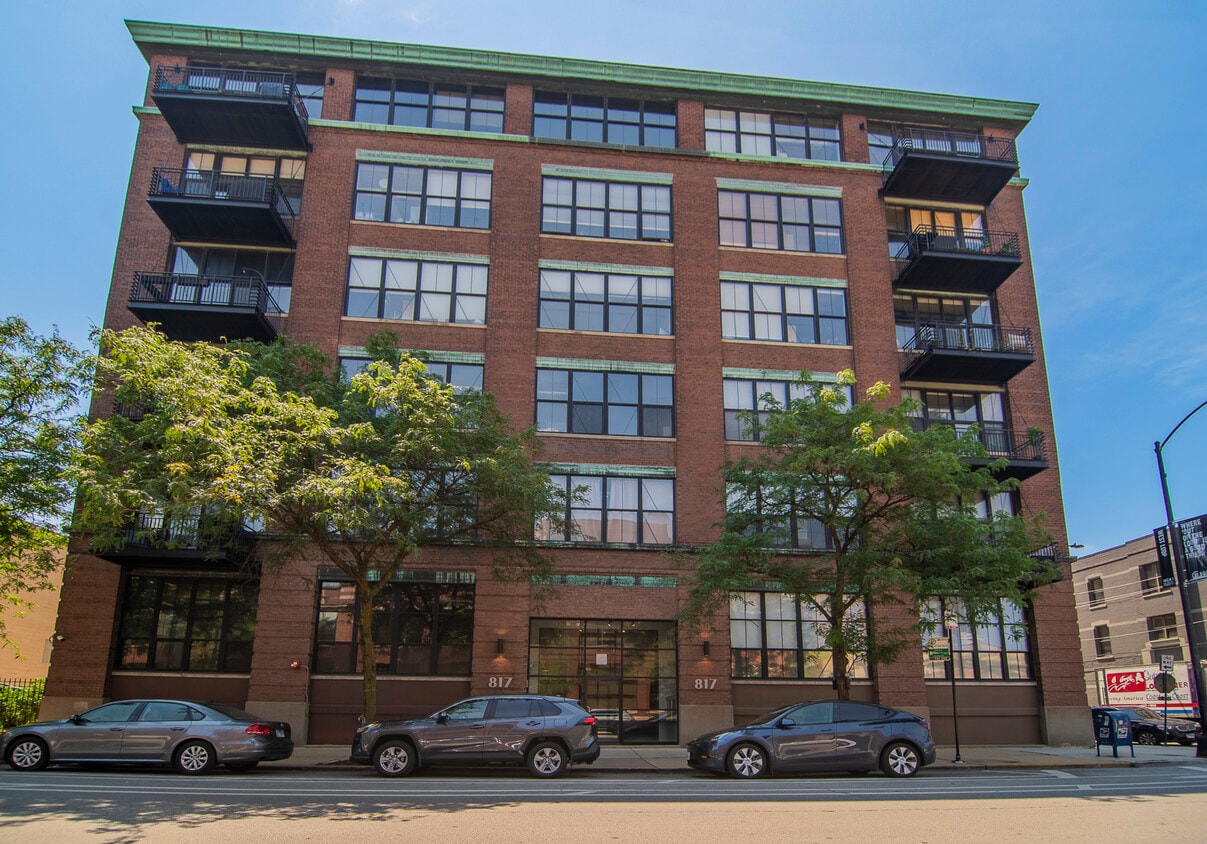 Foto principal - 817 W Washington Blvd
