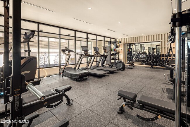 Building Photo - 1150 Kingsley St