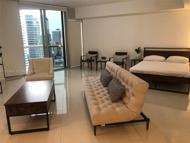 Building Photo - 475 Brickell Ave