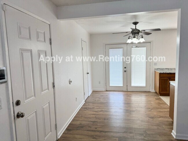 Foto del edificio - 3 Bed 2 Bath Home Near Military Base!