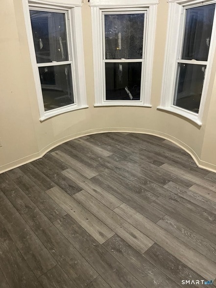 Building Photo - 800 Hallett St