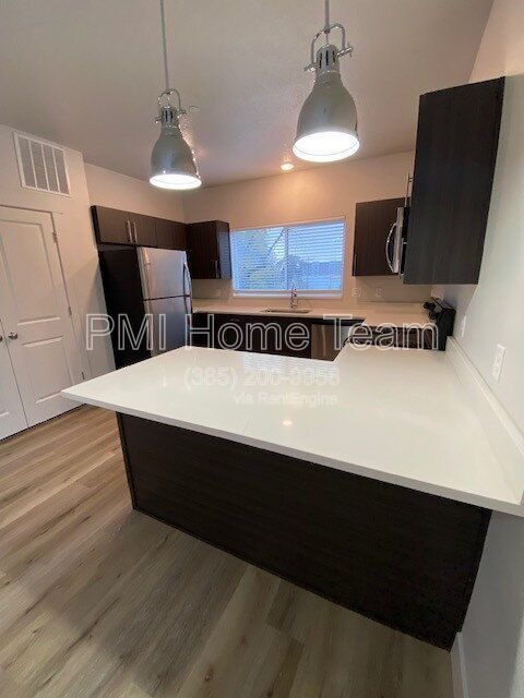 Foto del edificio - 2874 Kiesel Ave