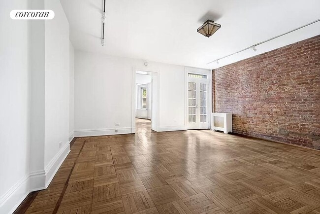 Building Photo - 54 E 83rd St