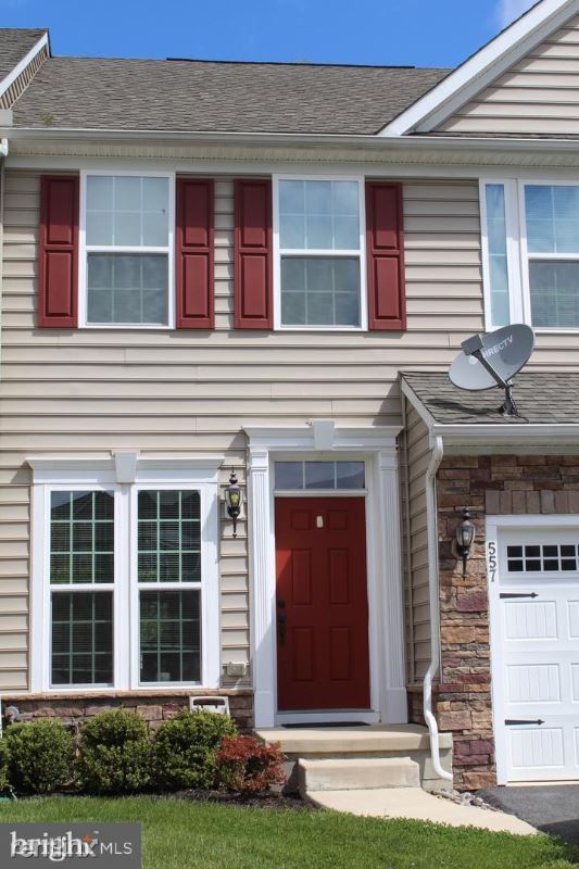Foto del edificio - 3 br, 2.5 bath Townhome - 557 Canal Dr
