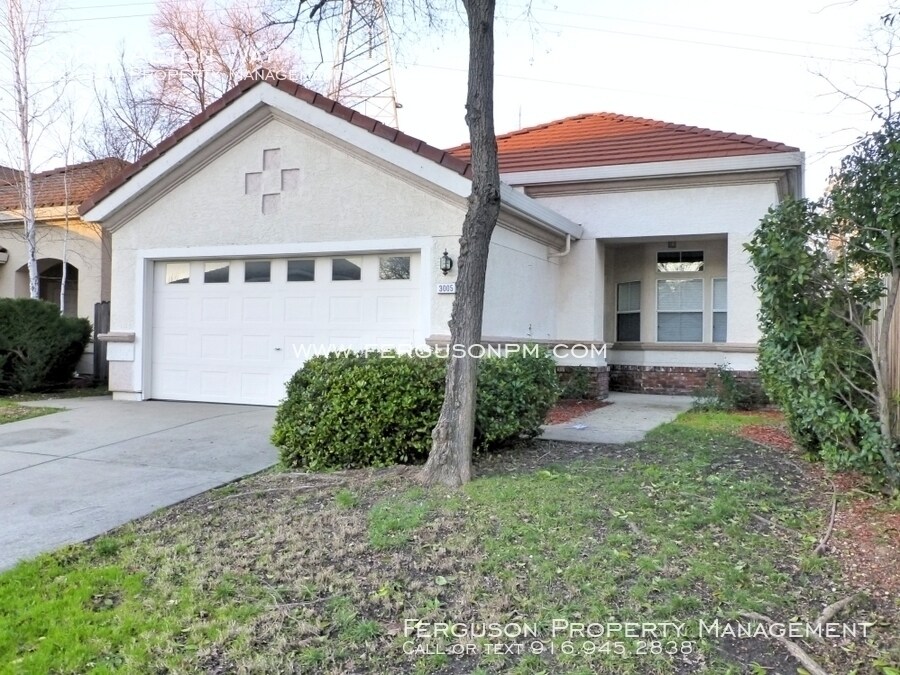 Super Clean Three Bedroom West Roseville Home House for Rent in