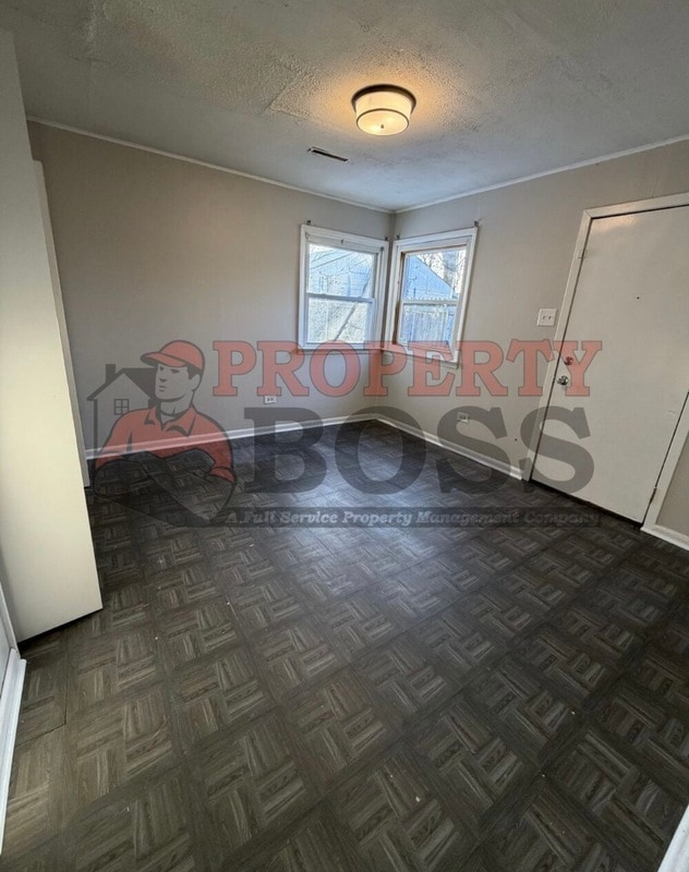 Foto del edificio - 7621 Chestnut Ave