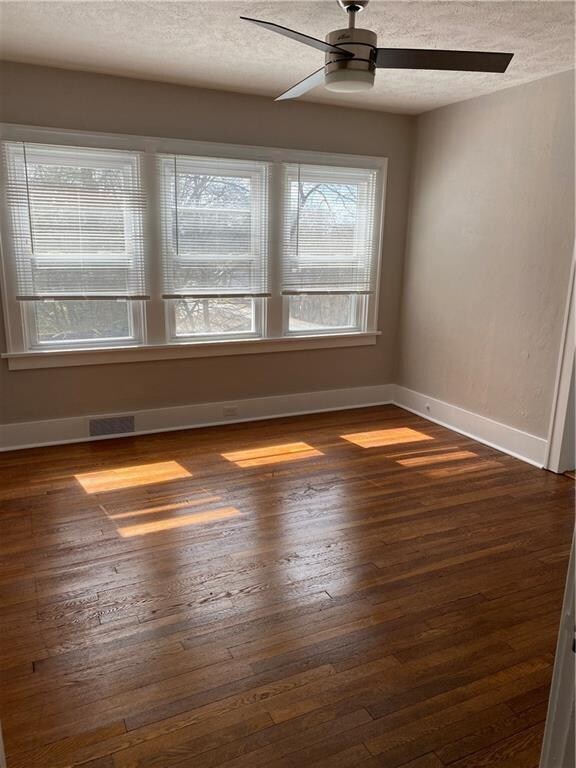 Foto del edificio - 304 Cornell Ave