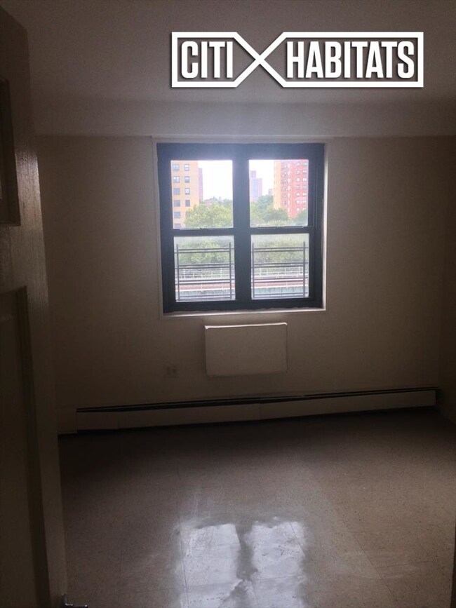 Foto del edificio - 1134 E New York Ave