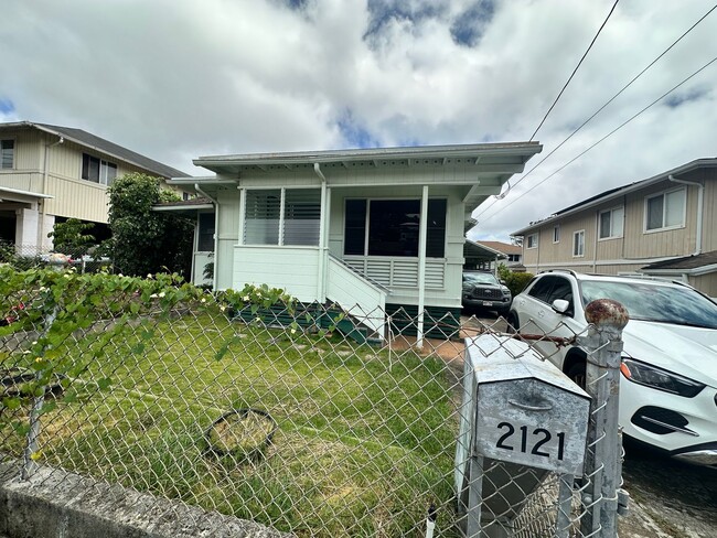 Building Photo - 2121 Eheu St
