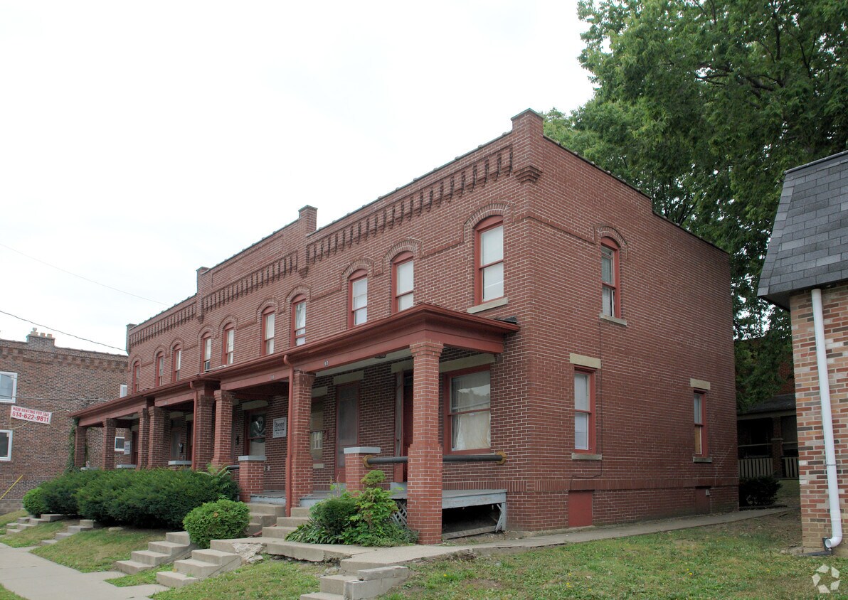 Primary Photo - 97-105 E 9th Ave