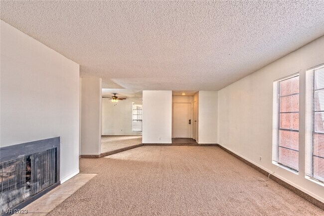 Foto del edificio - 781 Palo Verde Cir