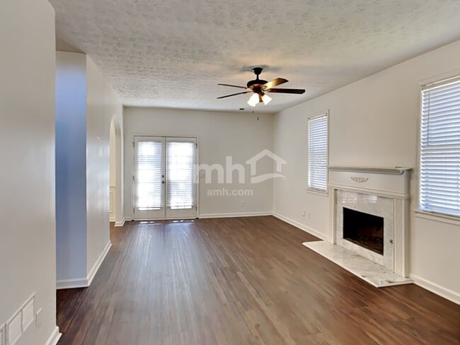 Building Photo - 3511 English Oaks Drive NW