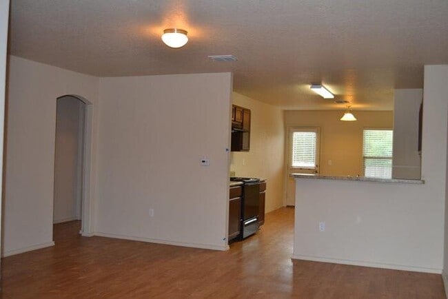 Foto del edificio - 5914 Poesta