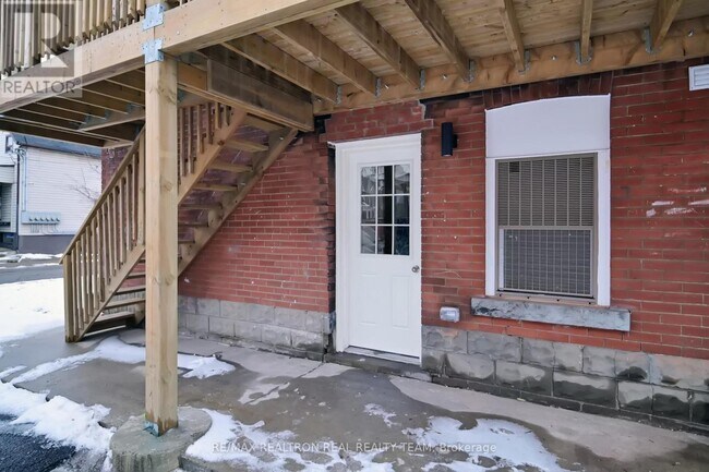 Photo du bâtiment - 195 Balmoral Ave N