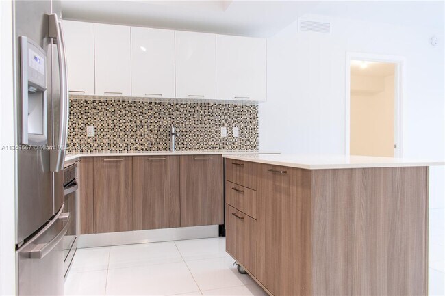 Foto del edificio - 5300 NW 85th Ave