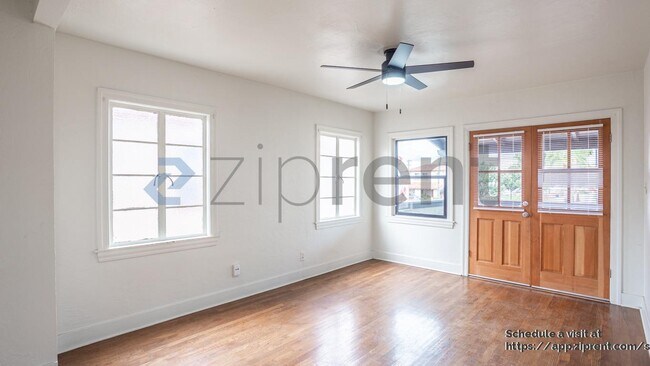 Building Photo - 1390 E Santa Clara St