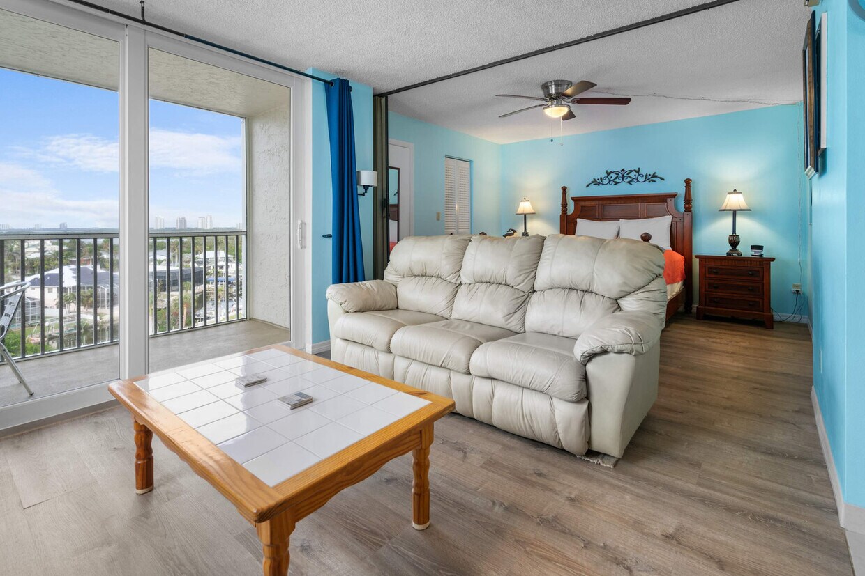 Primary Photo - 5700 Bonita Beach Rd SW