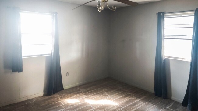 Foto del edificio - 204 Truman St