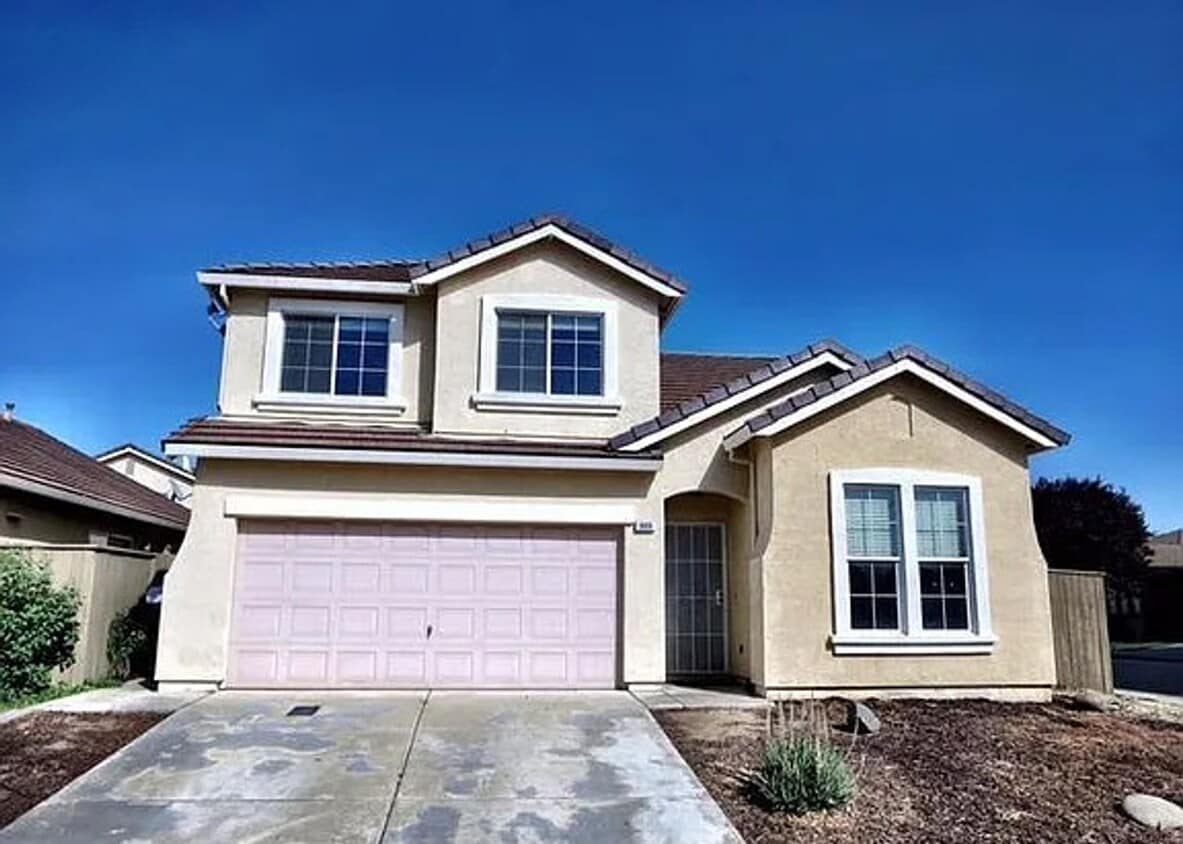 Primary Photo - Your Next Home in One of Roseville’s Most Desired Neighborhoods!