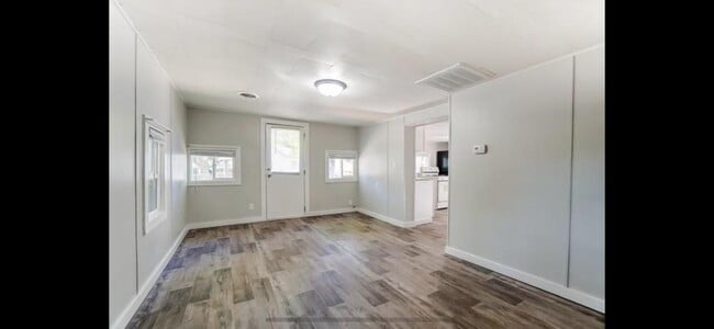 Foto del edificio - 908 E Garfield St