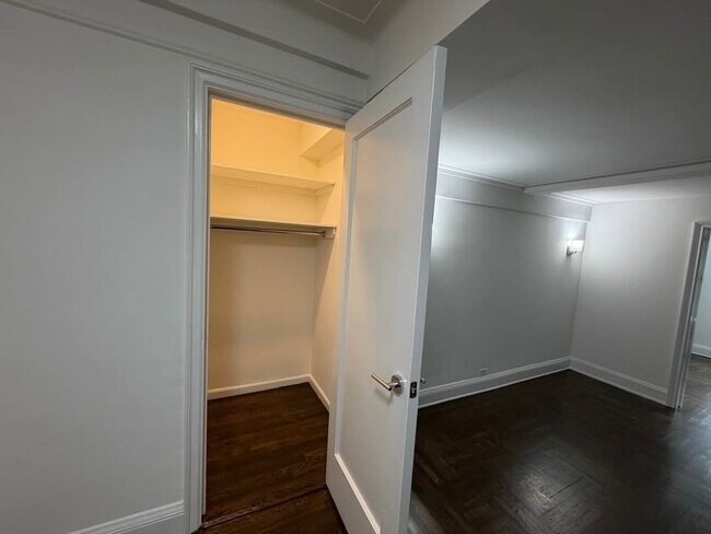 Foto del edificio - 137 E 38th St